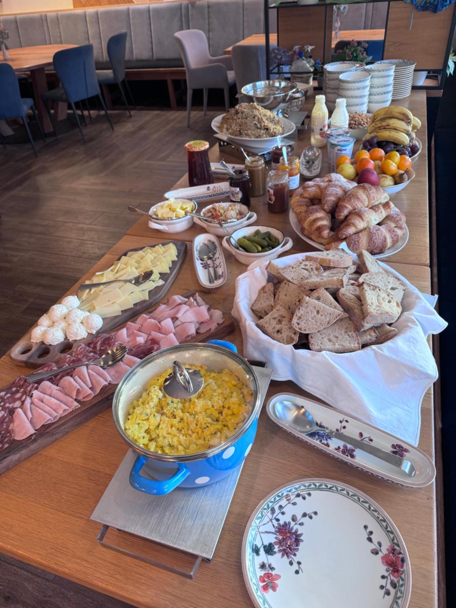 Guesthouse Tolc Spodnja Sorica Екстериор снимка